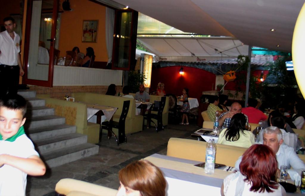 Hotel Nicol Plovdiv Exterior photo