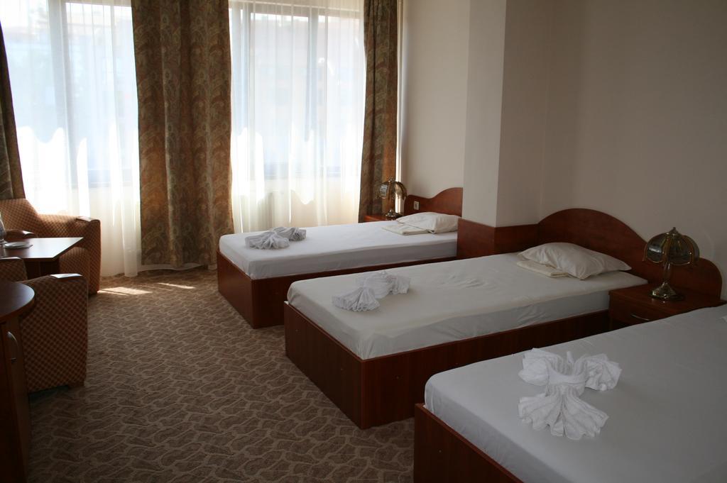 Hotel Nicol Plovdiv Exterior photo